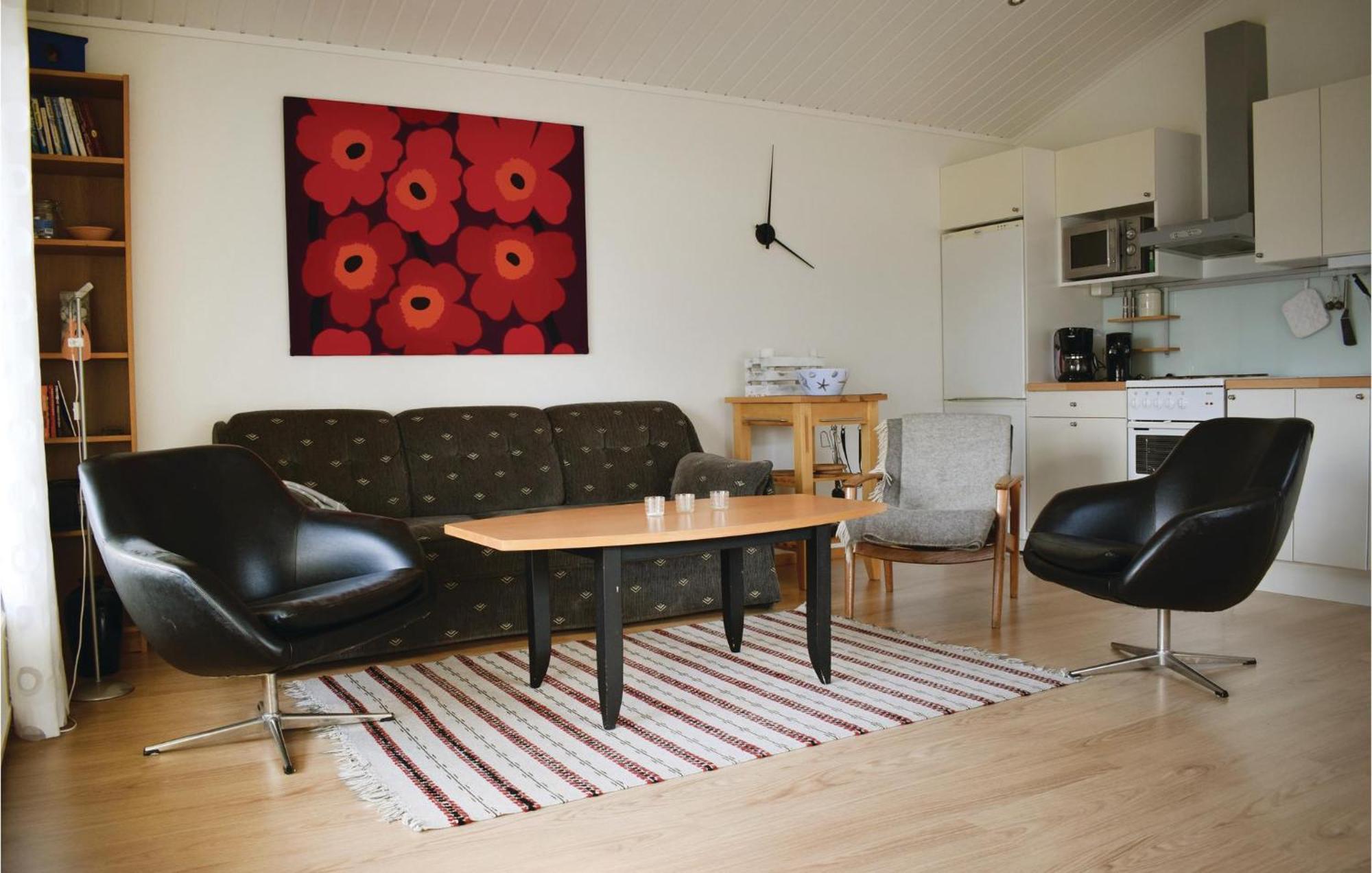 Amazing Home In Loettorp With House Sea View Exterior photo
